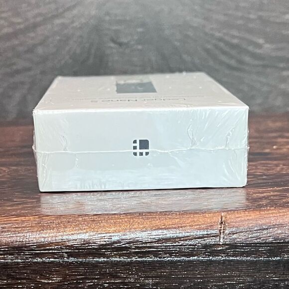 Ledger Nano S Crypto Black Wallet. Brand New and Factory Sealed! - Picture 6 of 13